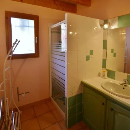 Maison Calme Avec Terrasse A Saint-pons - Fr-1-165a-91