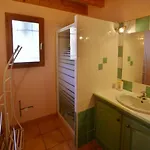 Maison Calme Avec Terrasse à Saint-pons - Fr-1-165a-91