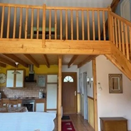 Casa de Férias Maison Calme Avec Terrasse à Saint-pons - Fr-1-165a-91